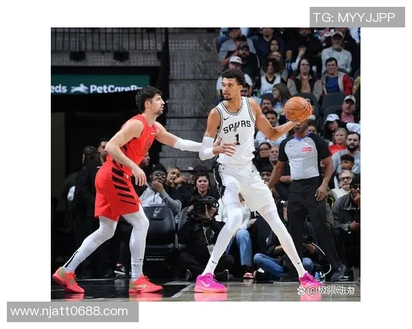 2013年马刺与勇士的经典对决回顾与分析