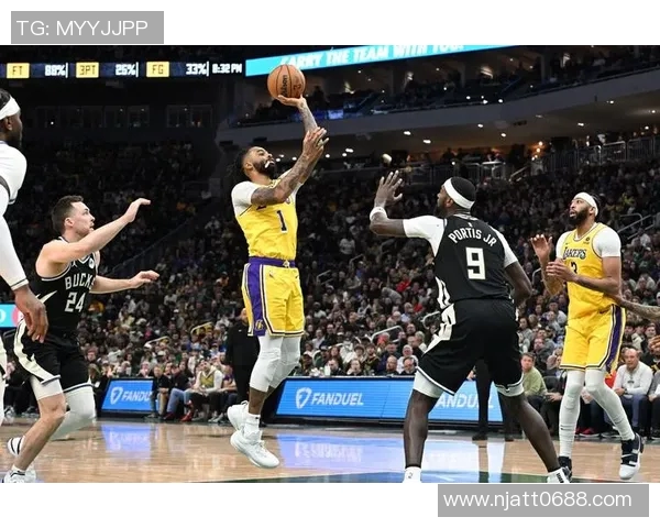 湖人对决雄鹿2021赛季精彩回顾与精彩瞬间分析